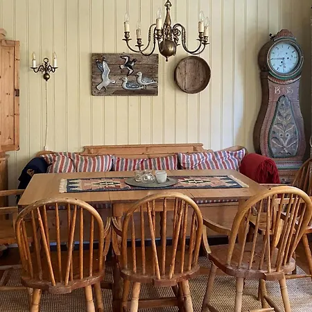 Gorgeous In Homborsund With Kitchen * Jordtveit